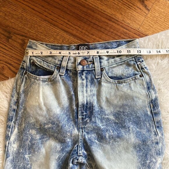 BDG Urban Outfitters Acid Wash High Rise Slim Straight Jeans Size 24 - Picture 8 of 11